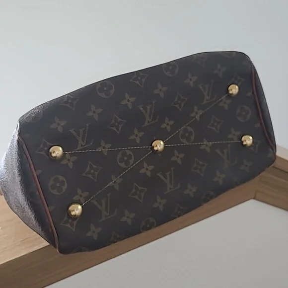Louis Vuitton Brown Monogram Shoulder Bag - Picture 7 of 16